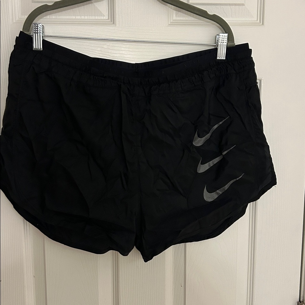 Nike | Tempo Luxe Run Division 2-in-1 Running Shorts